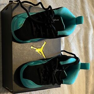 Jordan 12 Retro GT Kids Sneakers Black and Hyper Jade